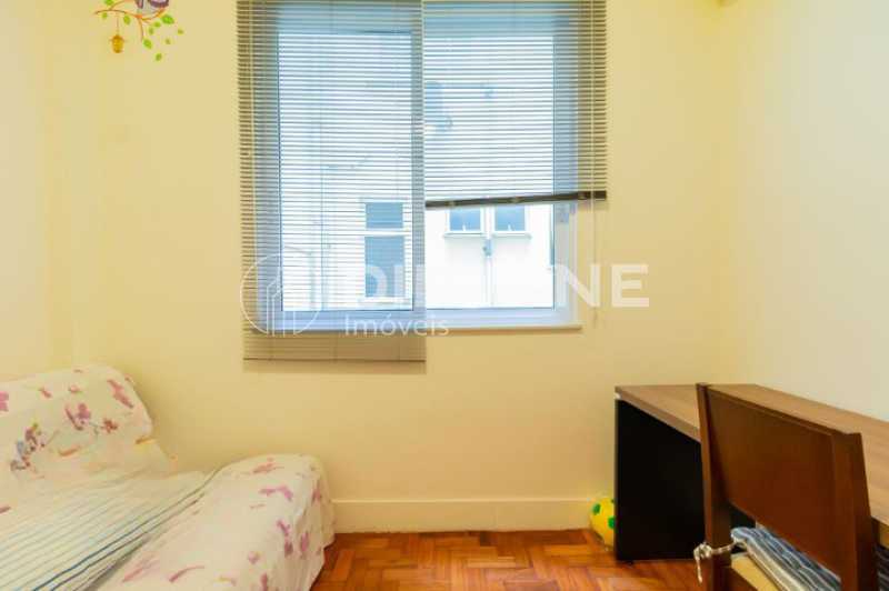 Apartamento à venda com 2 quartos, 60m² - Foto 4