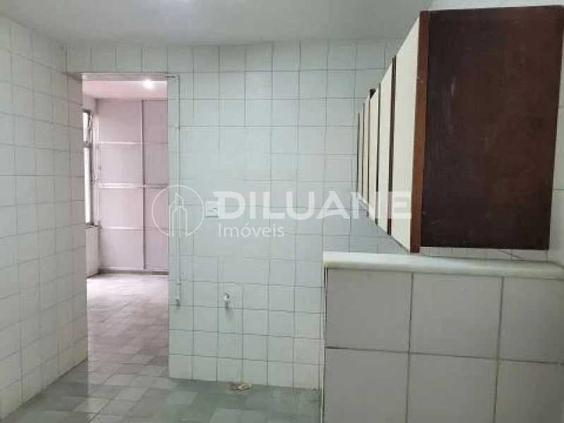 Apartamento à venda com 2 quartos, 95m² - Foto 4