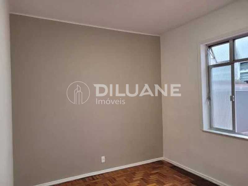 Apartamento à venda com 2 quartos, 95m² - Foto 10