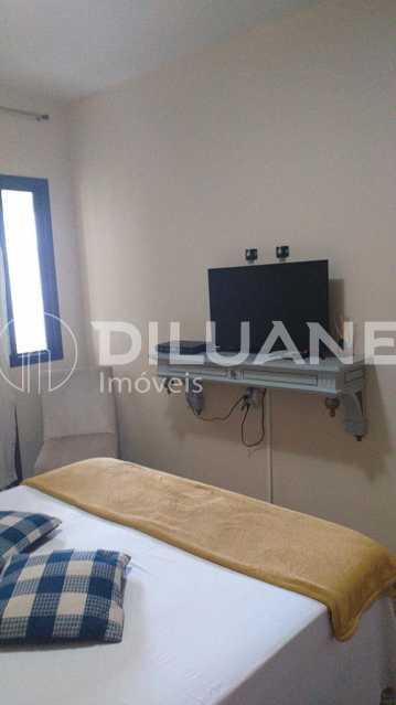 Apartamento à venda com 1 quarto, 57m² - Foto 16