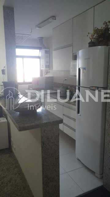 Apartamento à venda com 1 quarto, 57m² - Foto 10