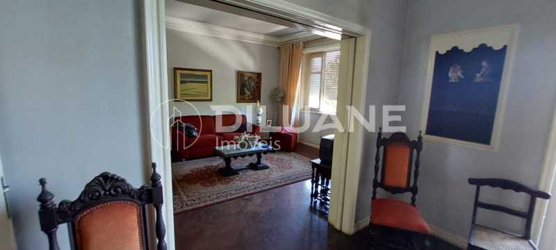 Apartamento à venda com 2 quartos, 171m² - Foto 7