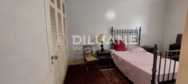 Apartamento à venda com 2 quartos, 171m² - Foto 11