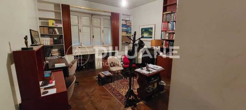 Apartamento à venda com 2 quartos, 171m² - Foto 13