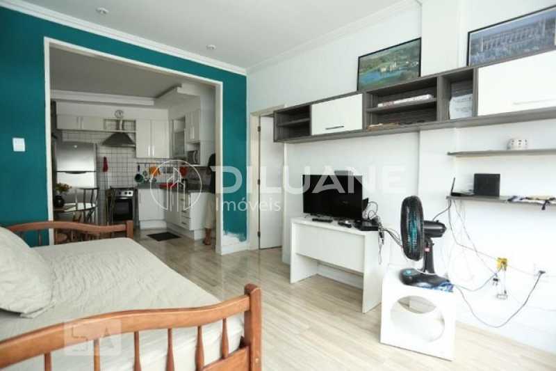 Apartamento à venda com 1 quarto, 48m² - Foto 3