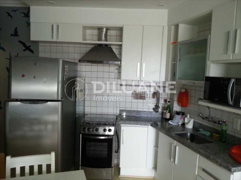 Apartamento à venda com 1 quarto, 48m² - Foto 11