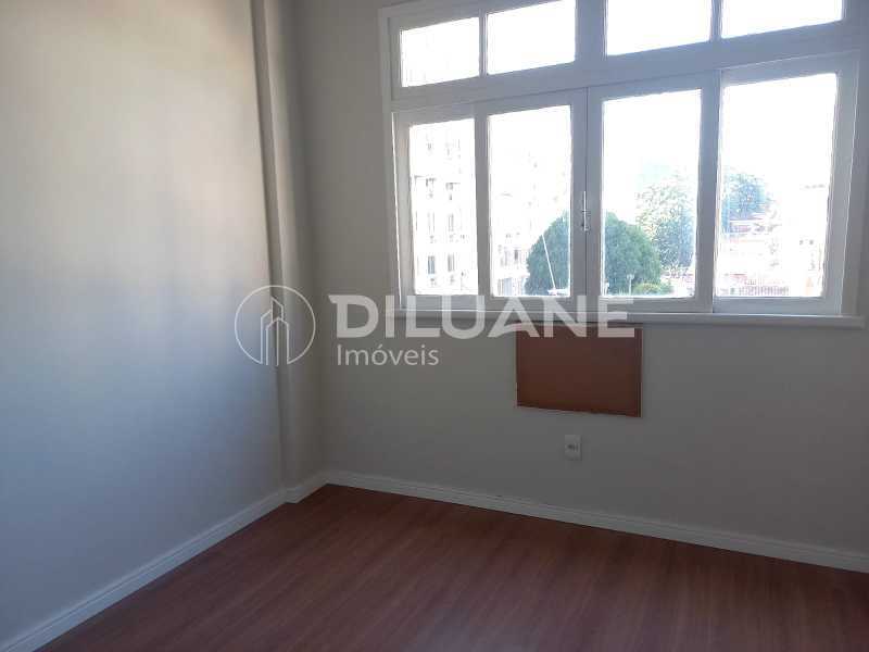 Apartamento à venda com 1 quarto, 64m² - Foto 3