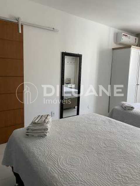 Apartamento à venda com 1 quarto, 43m² - Foto 13