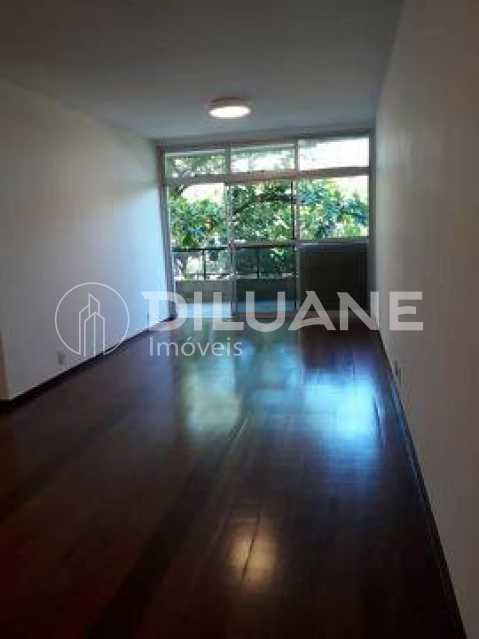 Apartamento à venda com 3 quartos, 130m² - Foto 3