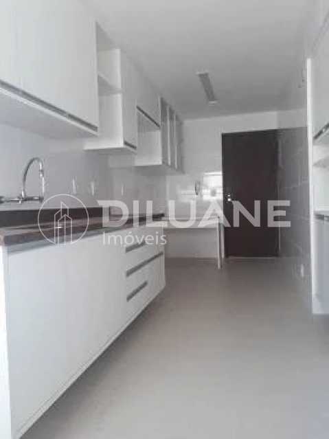 Apartamento à venda com 3 quartos, 130m² - Foto 15