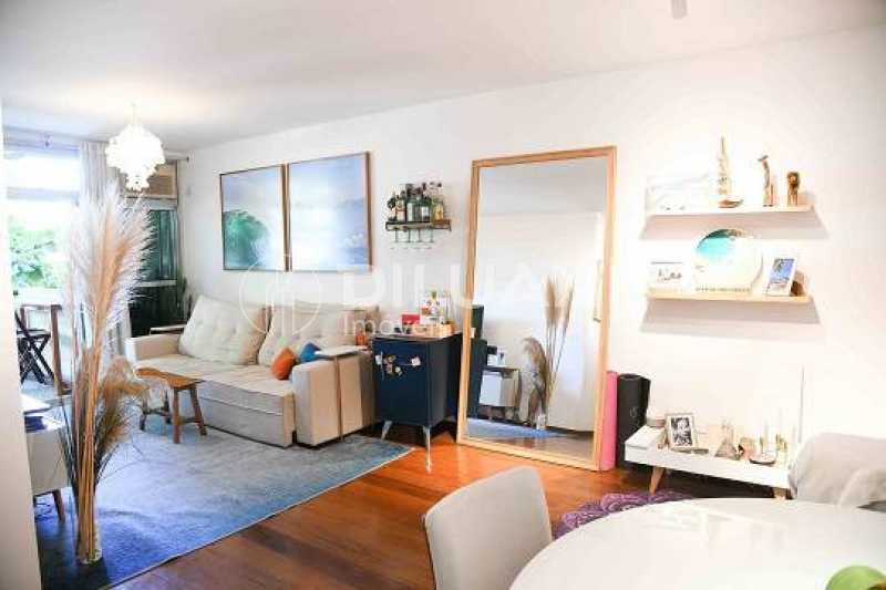Apartamento à venda com 3 quartos, 130m² - Foto 18