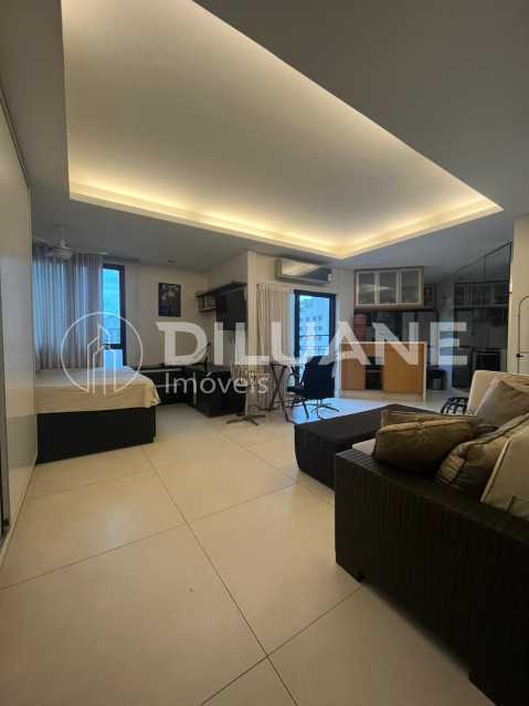 Apartamento à venda com 1 quarto, 74m² - Foto 2