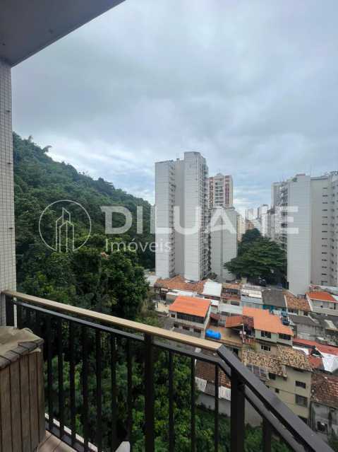 Apartamento à venda com 1 quarto, 74m² - Foto 1