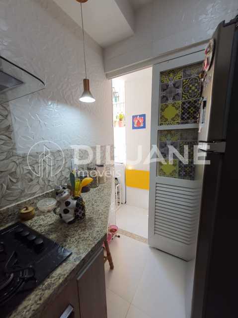 Apartamento à venda com 1 quarto, 35m² - Foto 12