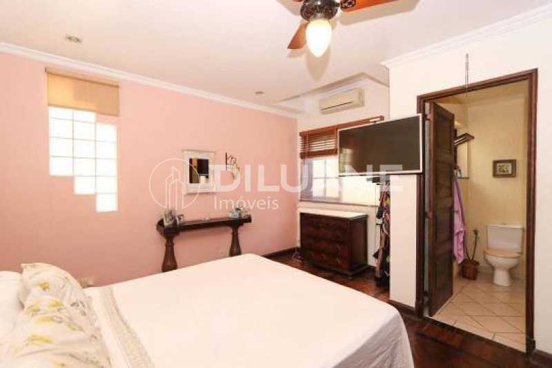 Casa de Vila à venda com 3 quartos, 175m² - Foto 16