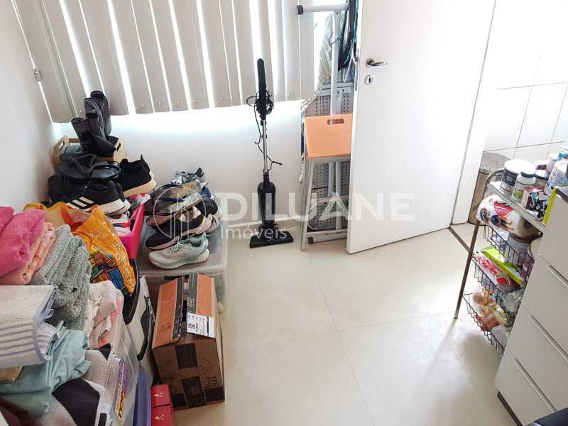 Apartamento à venda com 2 quartos, 110m² - Foto 37