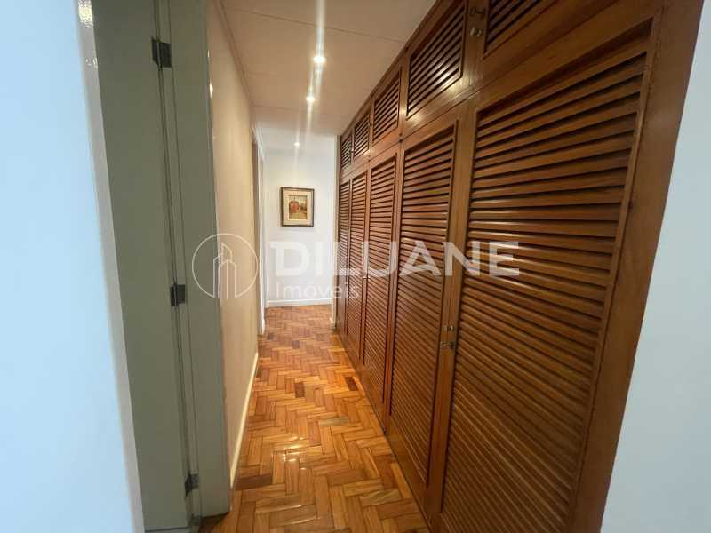 Apartamento à venda com 3 quartos, 115m² - Foto 26