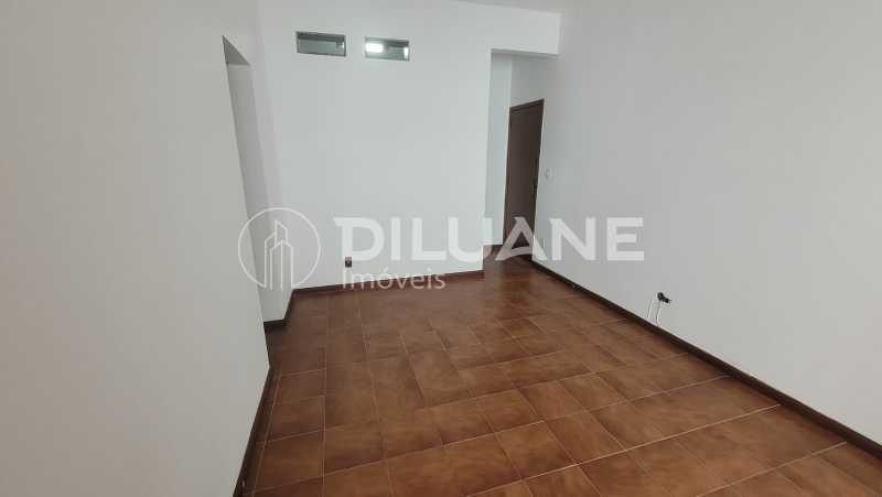 Apartamento à venda com 2 quartos, 66m² - Foto 7