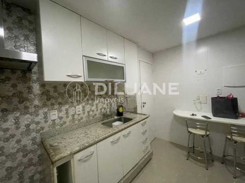 Apartamento à venda com 3 quartos, 128m² - Foto 19