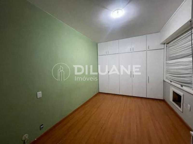 Apartamento à venda com 3 quartos, 128m² - Foto 16