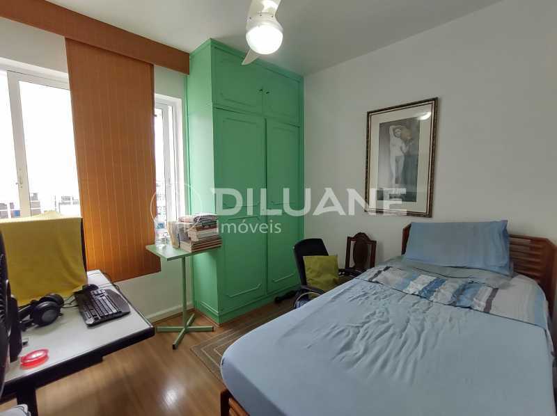 Apartamento à venda com 2 quartos, 75m² - Foto 12