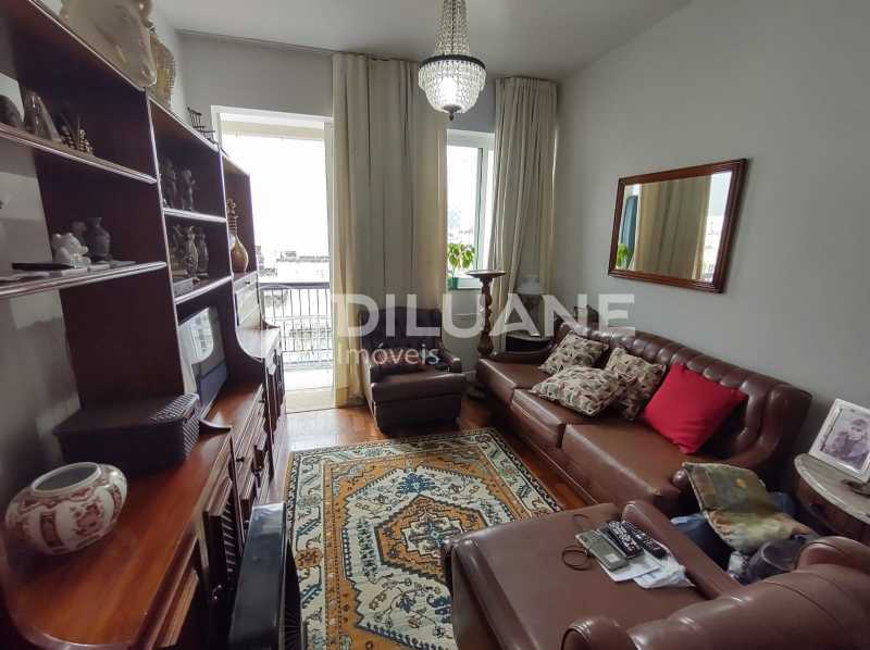 Apartamento à venda com 2 quartos, 75m² - Foto 1