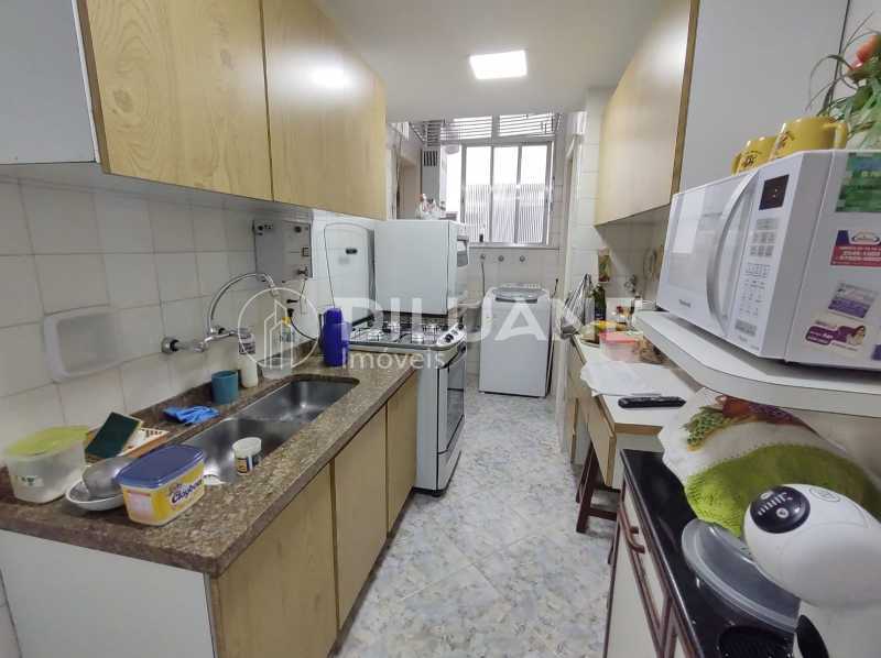 Apartamento à venda com 2 quartos, 75m² - Foto 19