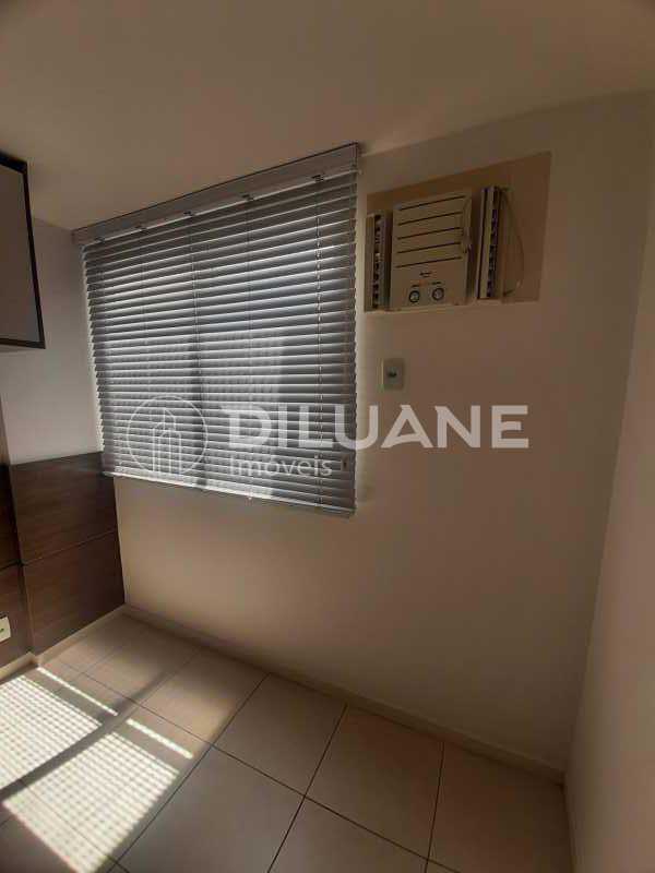 Apartamento à venda com 1 quarto, 45m² - Foto 18