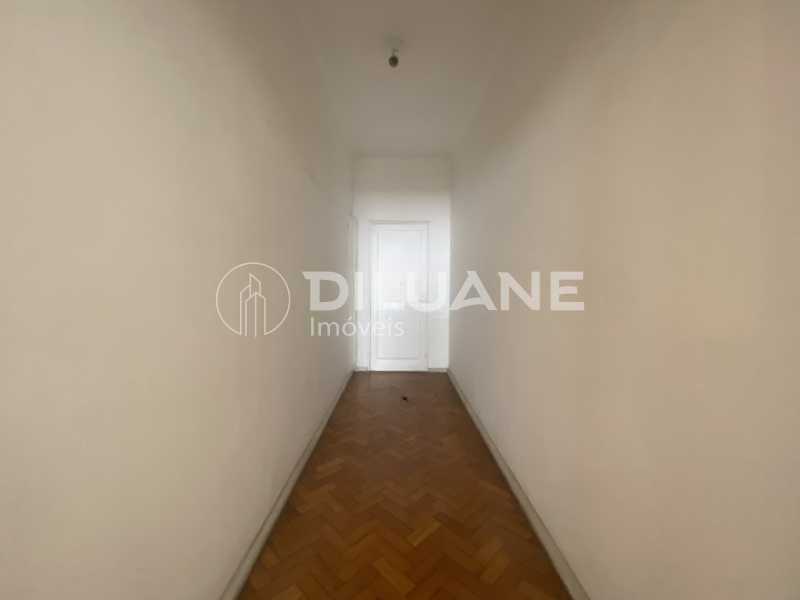 Apartamento à venda com 3 quartos, 132m² - Foto 8