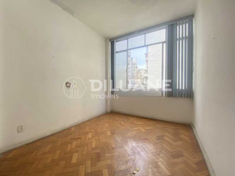 Apartamento à venda com 3 quartos, 132m² - Foto 19