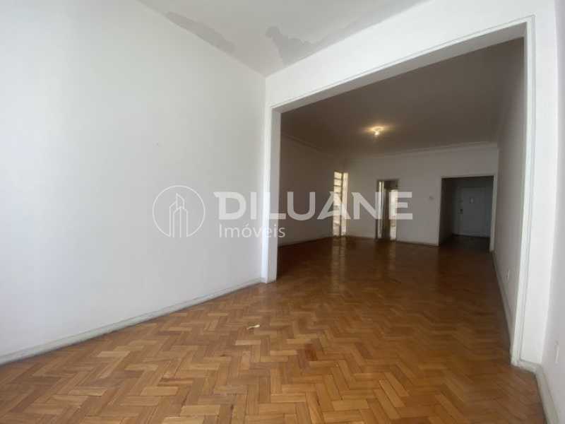 Apartamento à venda com 3 quartos, 132m² - Foto 20