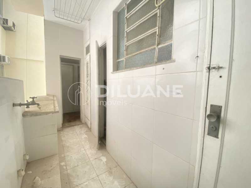 Apartamento à venda com 3 quartos, 132m² - Foto 23