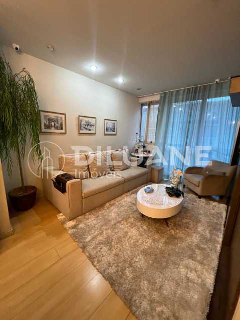 Apartamento à venda com 3 quartos, 91m² - Foto 4