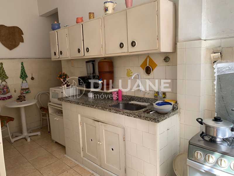 Apartamento à venda com 3 quartos, 121m² - Foto 18