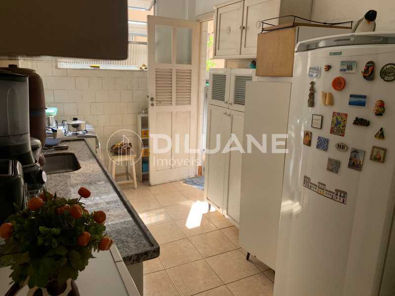 Apartamento à venda com 3 quartos, 121m² - Foto 20