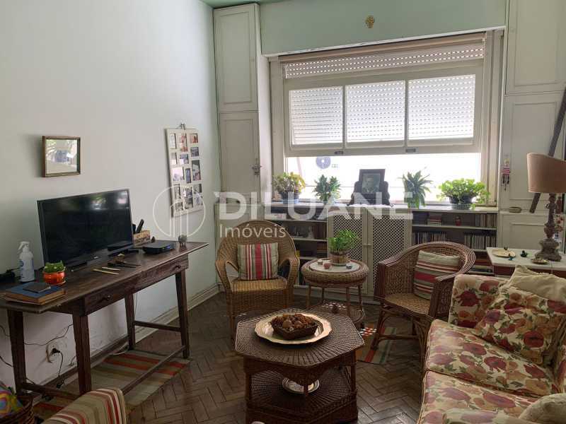 Apartamento à venda com 3 quartos, 121m² - Foto 12