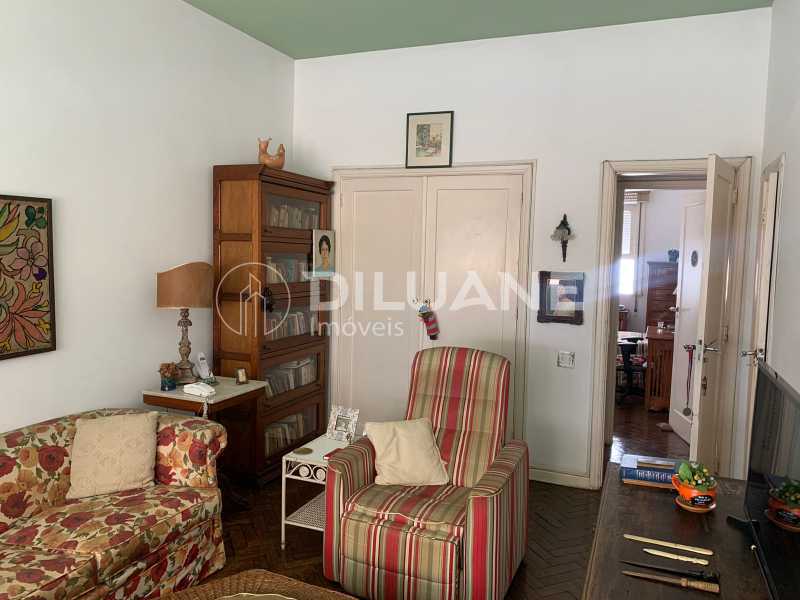 Apartamento à venda com 3 quartos, 121m² - Foto 14