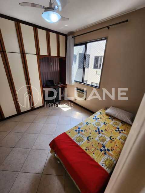 Apartamento à venda com 2 quartos, 84m² - Foto 19