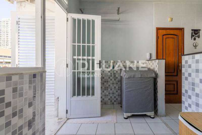 Cobertura à venda com 4 quartos, 250m² - Foto 37