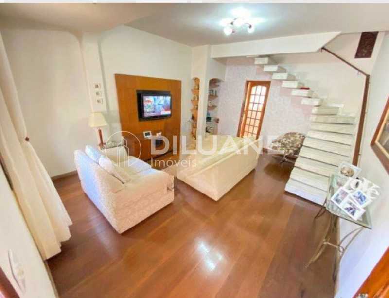 Casa de Vila à venda com 2 quartos, 70m² - Foto 3