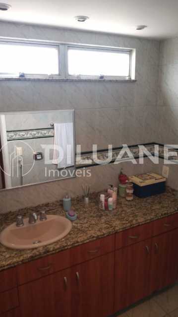 Apartamento à venda com 3 quartos, 149m² - Foto 12