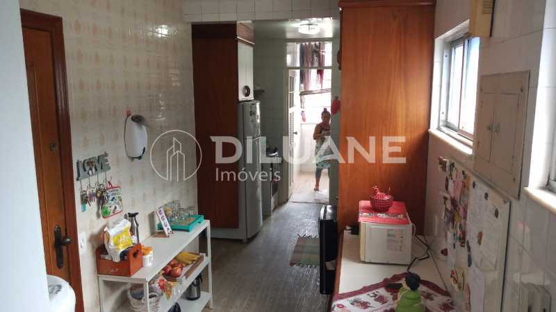 Apartamento à venda com 3 quartos, 149m² - Foto 24