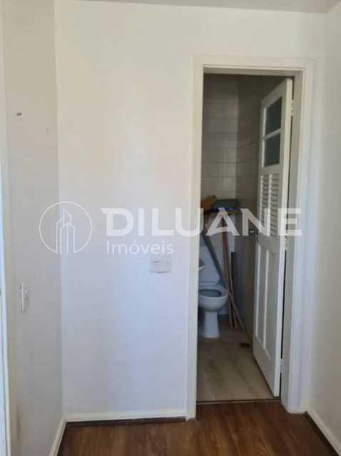 Apartamento à venda com 3 quartos, 149m² - Foto 35