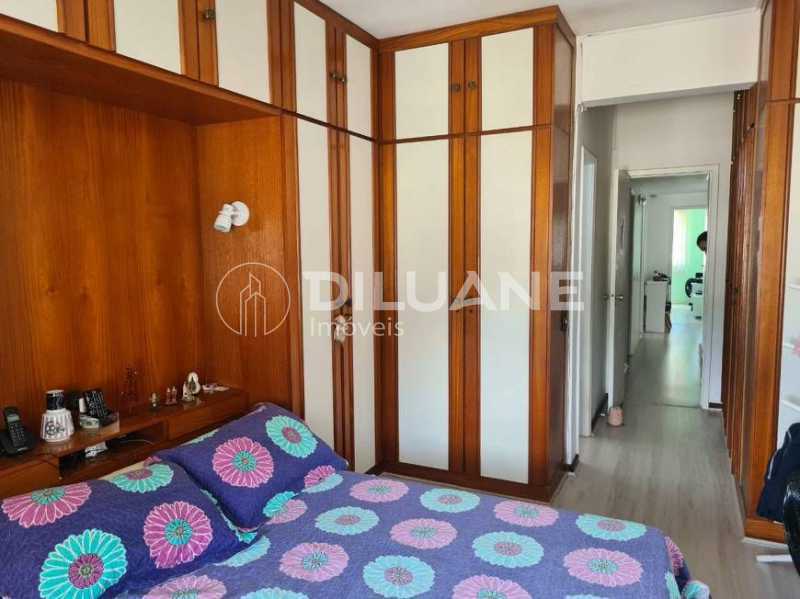 Apartamento à venda com 3 quartos, 149m² - Foto 9