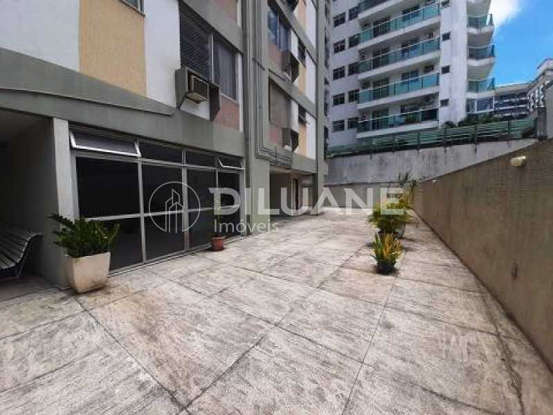 Apartamento à venda com 2 quartos, 75m² - Foto 7