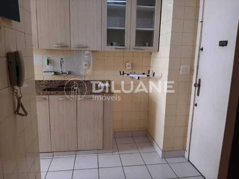 Apartamento à venda com 2 quartos, 75m² - Foto 14