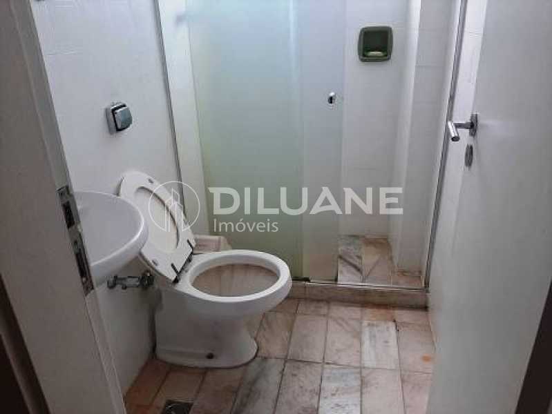 Apartamento à venda com 2 quartos, 75m² - Foto 17