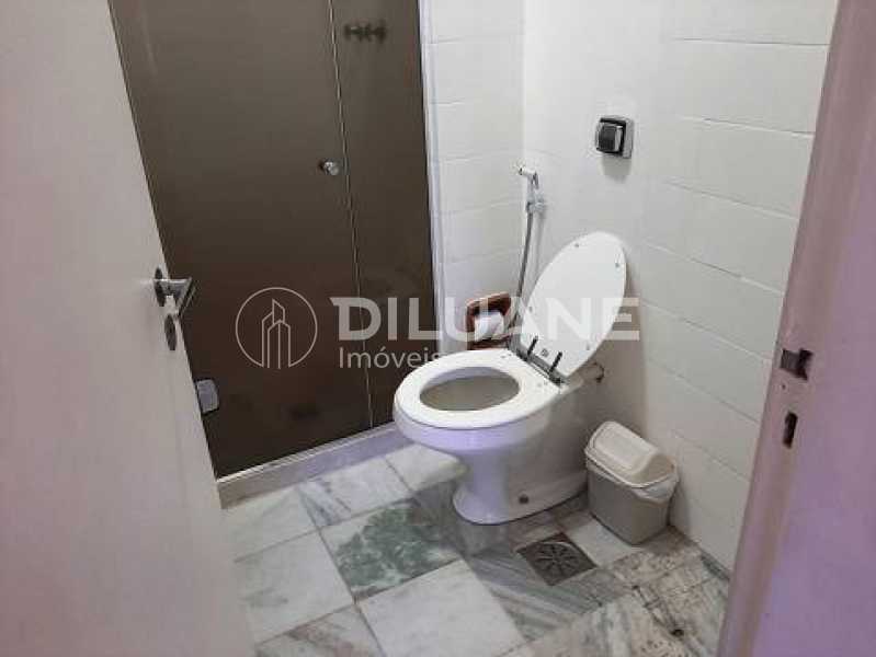 Apartamento à venda com 2 quartos, 75m² - Foto 21