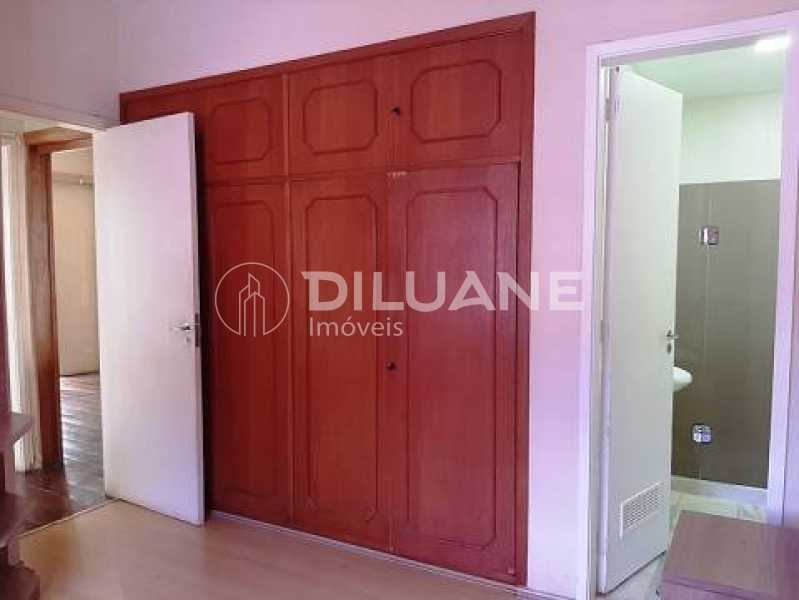 Apartamento à venda com 2 quartos, 75m² - Foto 22