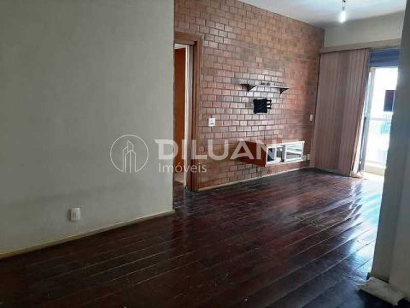 Apartamento à venda com 2 quartos, 75m² - Foto 29